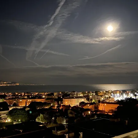 Lovely For 2 - Panoramic View