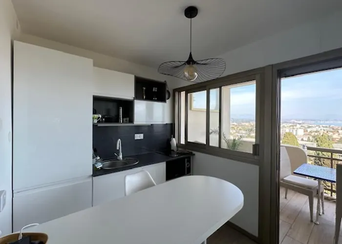 Lovely For 2 - Panoramic View *