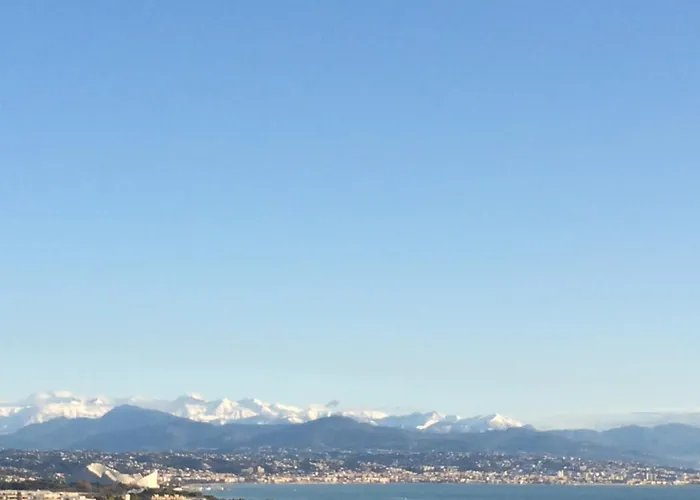 Lovely For 2 - Panoramic View Daire Antibes